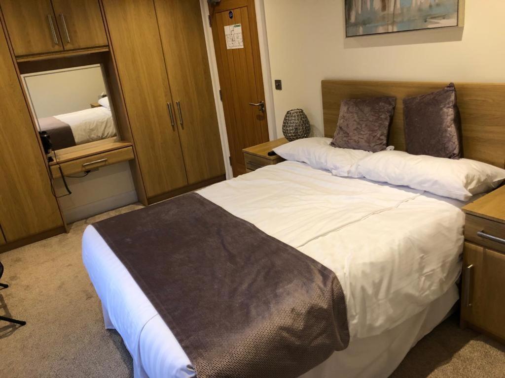 The Armada Inn Armoy Extérieur photo